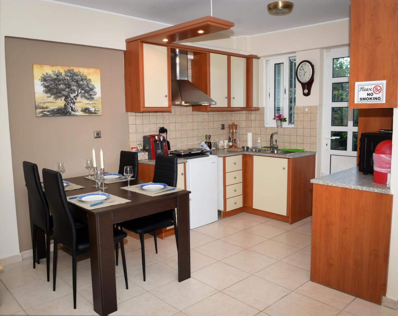 ארטמידה Cozy Apartments Near The Airport מראה חיצוני תמונה